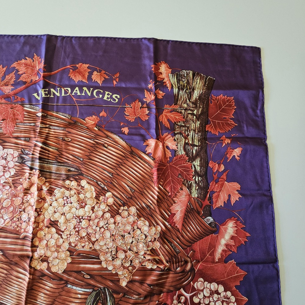 Hermès "Vendanges" by Valerie Dawlat-Dumoulin Vintage Silk Scarf 2001 - Picture 5 of 10